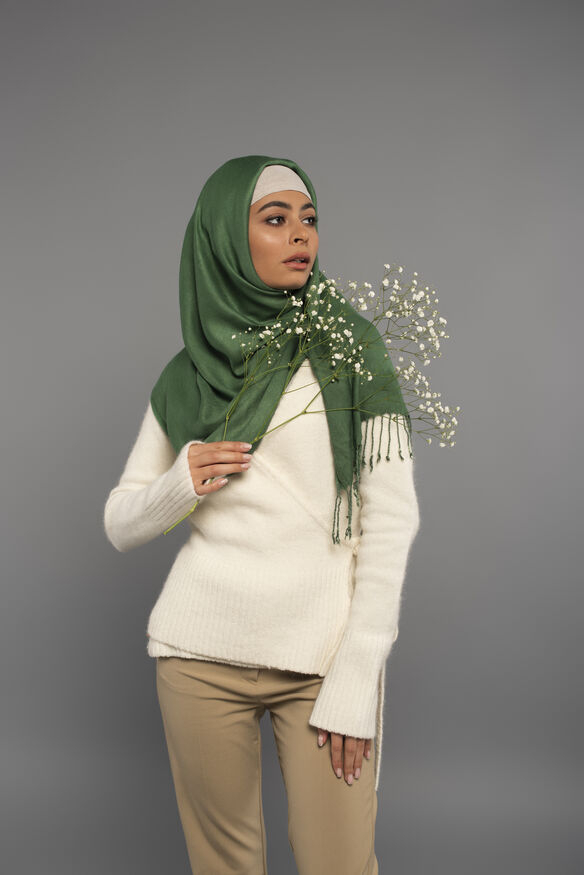 modern loose draped hijab style elegant look